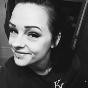 Meet your Posher, Hayley